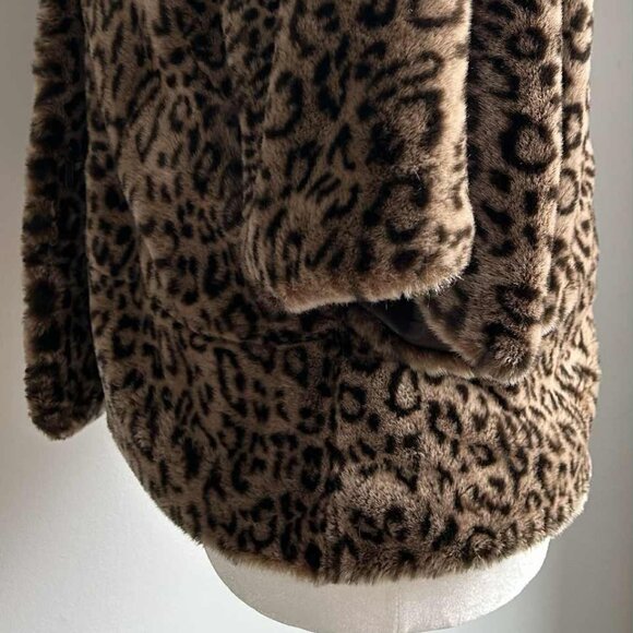Calvin Klein Ultra Soft Leopard Faux-Fur Shawl-Collar Jacket Elbow Sleeve – US S - Picture 8 of 11